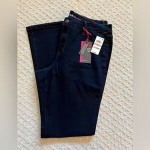 Style&Co Dark Wash Mid Rise Tummy Control Boot Leg Denim Jeans NWT Size 12